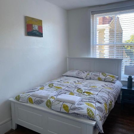 Accommodation Hub Studio 2 London Exteriör bild